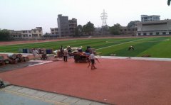 各類塑膠跑道價(jià)格介紹